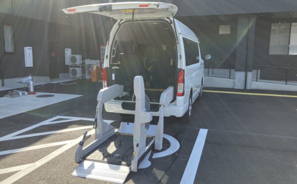 ■日曜日の引越しお手伝い。「家財の整理」は「心の整理」だと知りました。