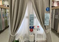 ■新しいカーテンに込めた願い。過酷な環境を飛び越え、「安心」という当たり前を。