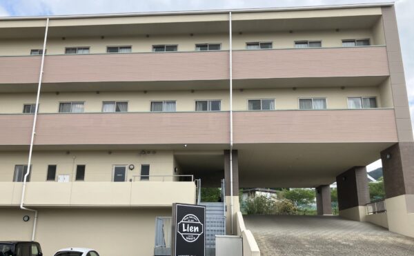 ■施設紹介　福岡・早良区エリア　【住宅型有料老人ホーム リアン早良南】さま