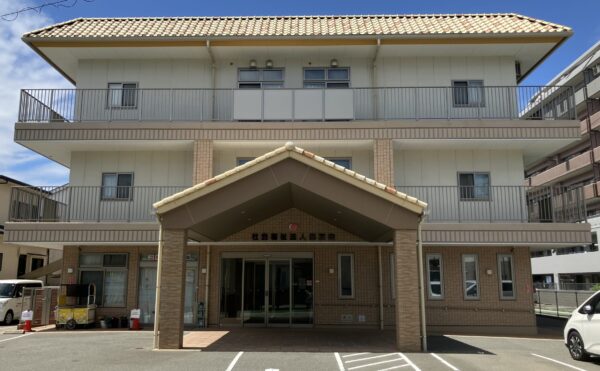 ■施設紹介　福岡市東区エリア　【地域密着型養護老人ホーム　フレンドピーチちはや】さま