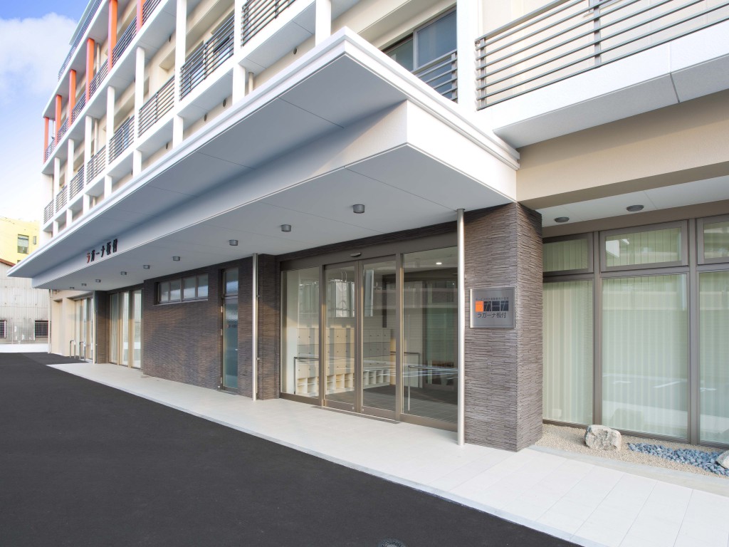 ■施設紹介 　福岡市博多区エリア 【サービス付き高齢者向け住宅　メディカルケアホーム　ラガーナ板付】　さま