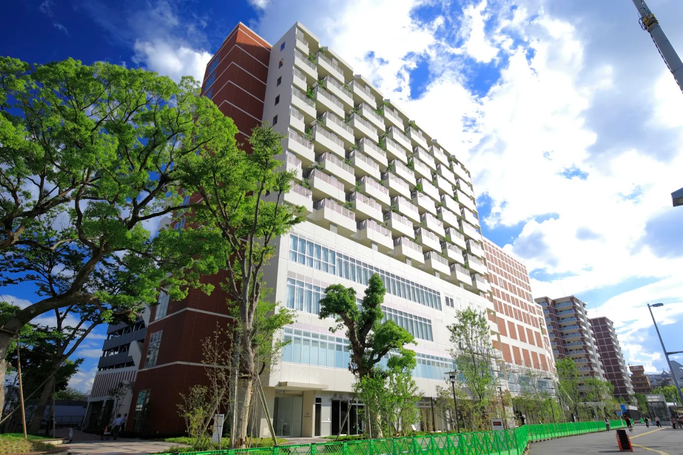 ■施設紹介 　福岡市中央区エリア 【住宅型有料老人ホーム　SJR六本松】　さま