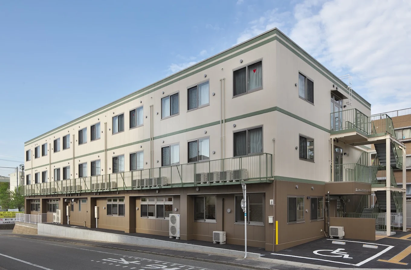 ■施設紹介 　春日市エリア 【有料老人ホーム　なごみのさとかすが西】　さま