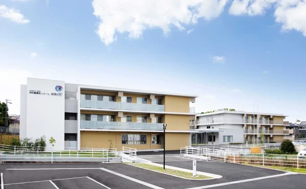 ■施設紹介 　福岡市城南区エリア 【特別養護老人ホーム　城南の杜】　さま